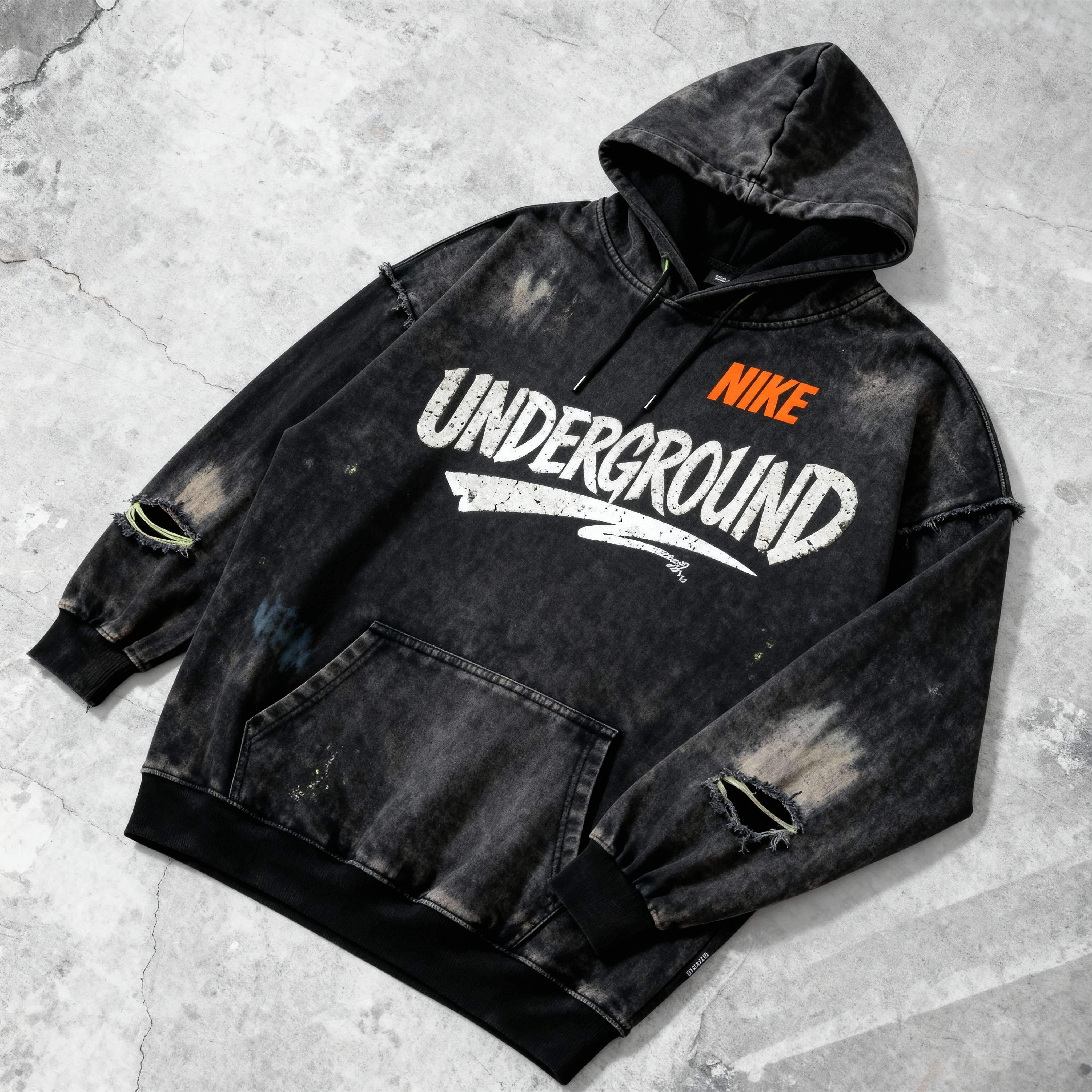 Underground Hoodie – Blackout